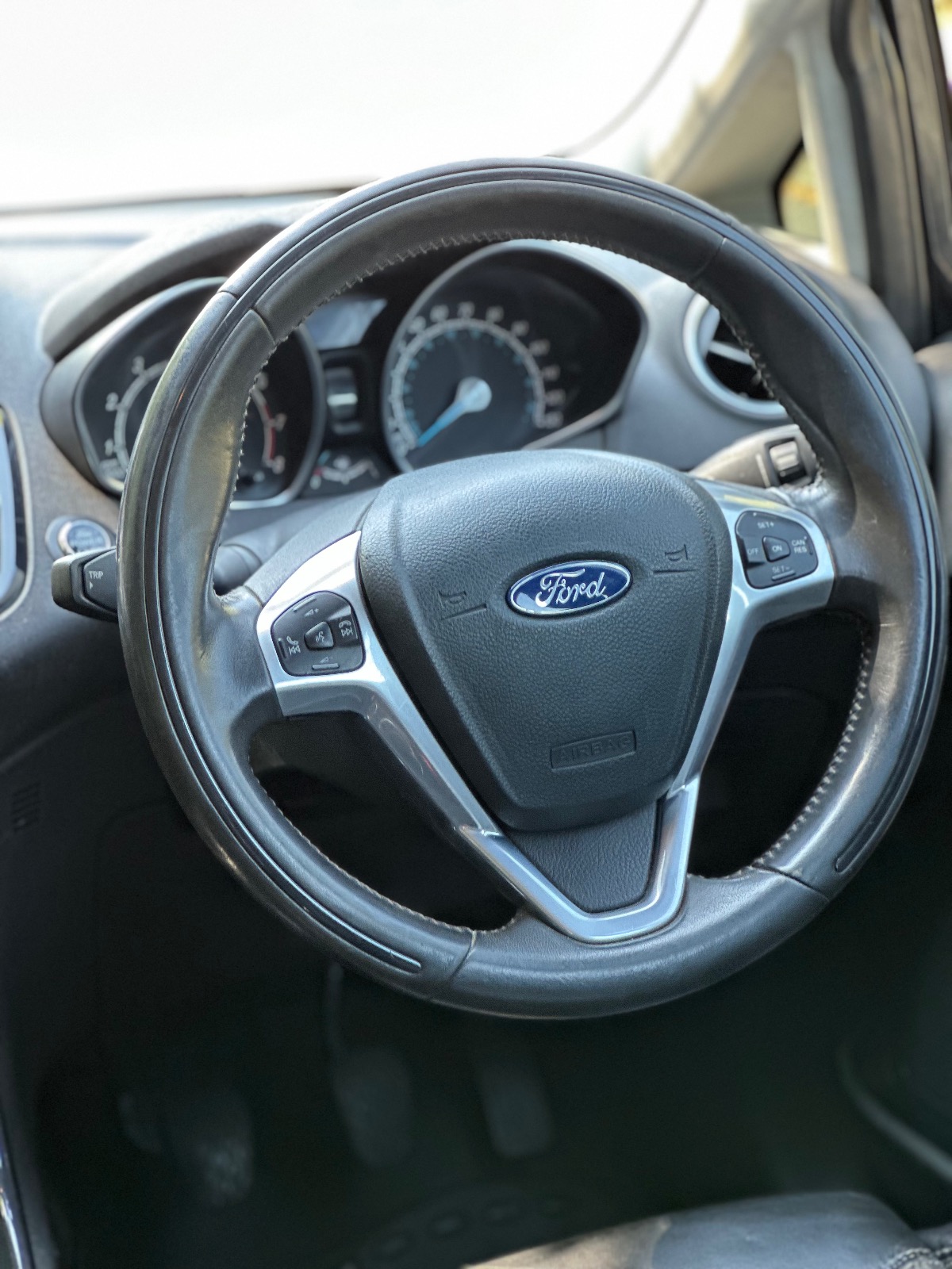 2013 Ford Fiesta Titanium — image 19