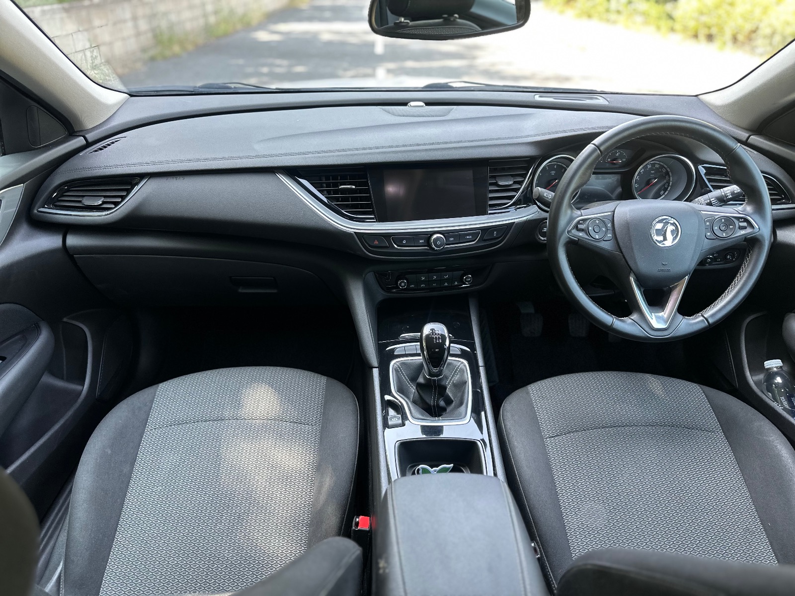 2017 Vauxhall Insignia — image 11