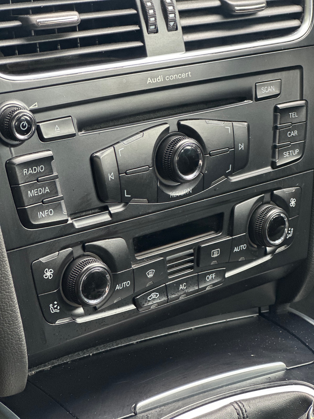 2010 Audi A4 S line — image 16