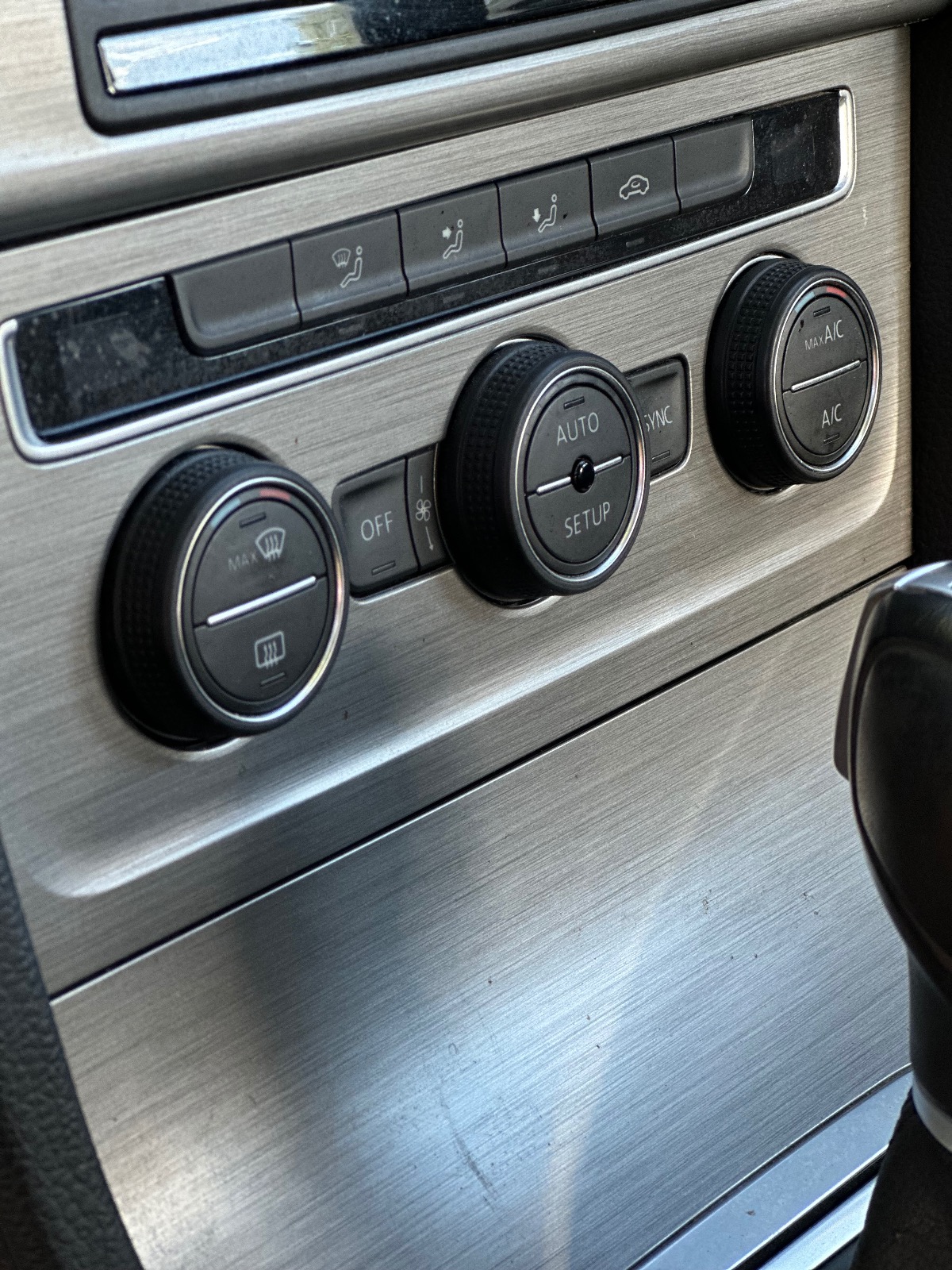 2014 Volkswagen Golf — image 15