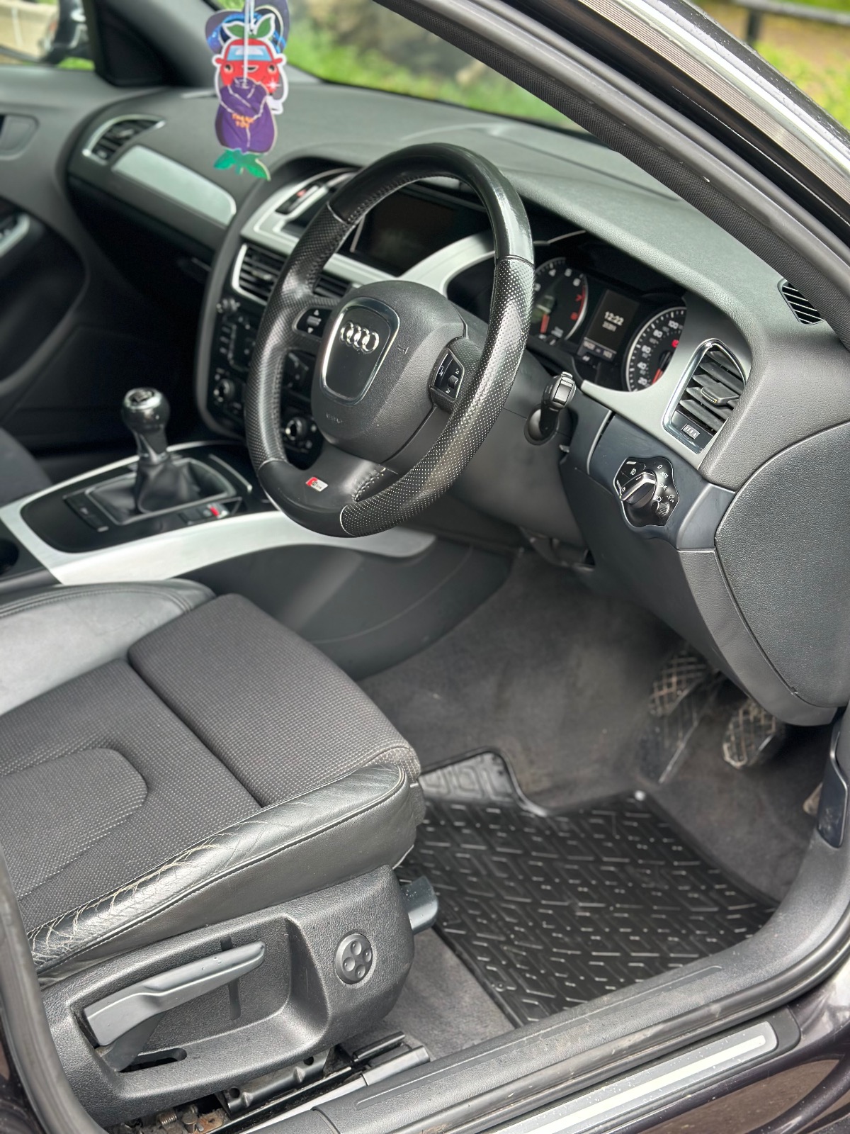 2010 Audi A4 S line — image 5