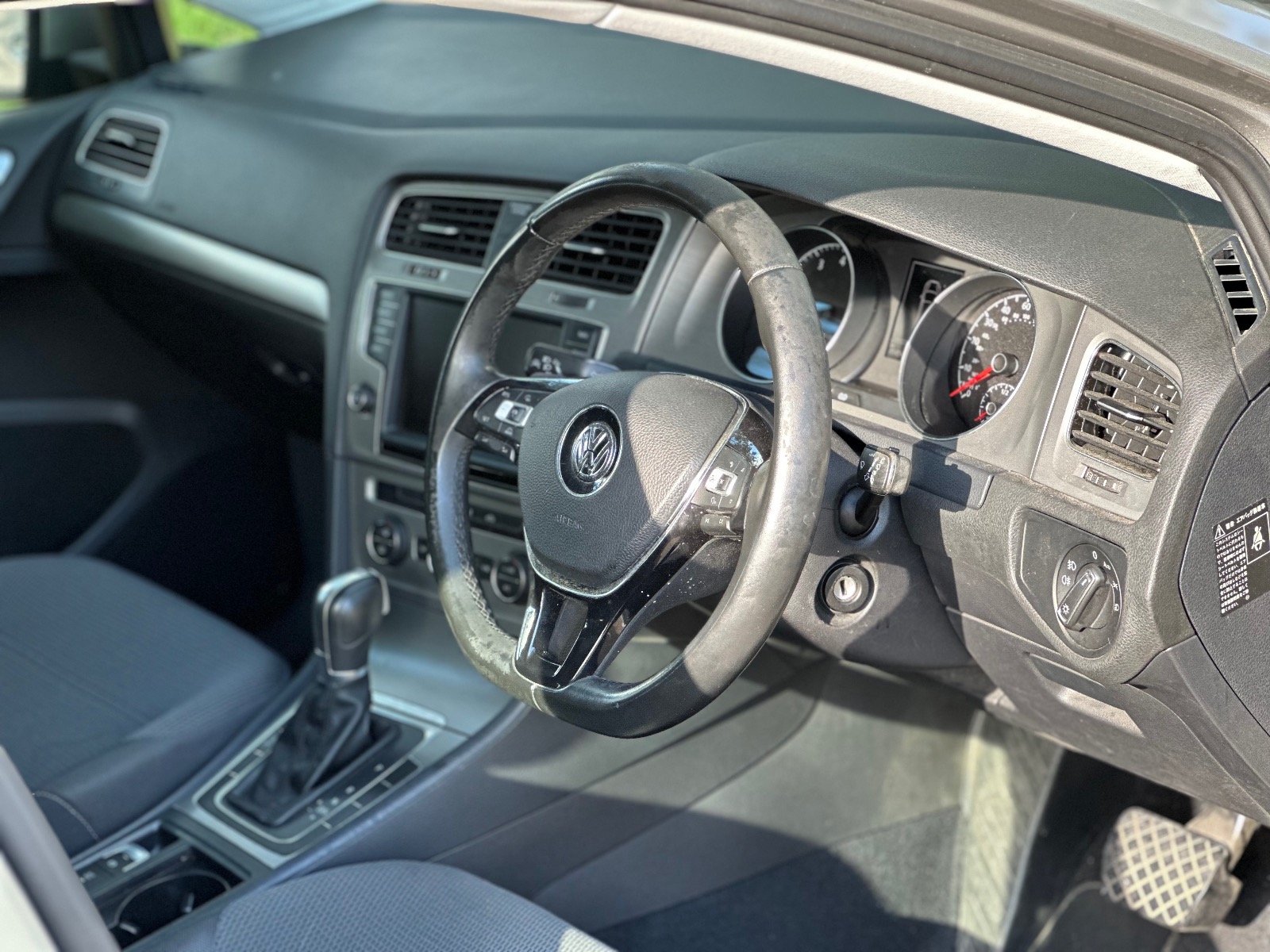 2014 Volkswagen Golf — image 9