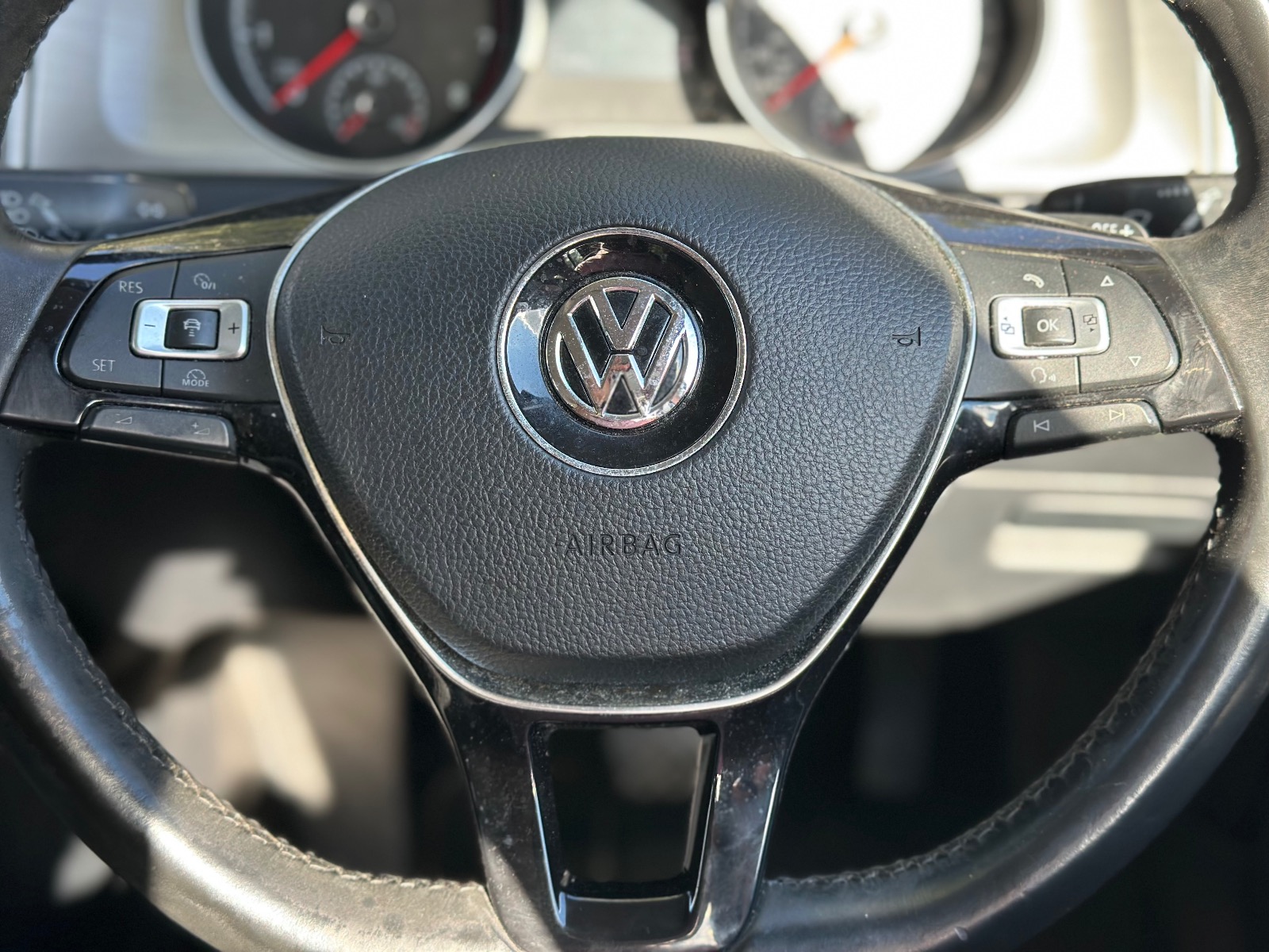 2014 Volkswagen Golf — image 16