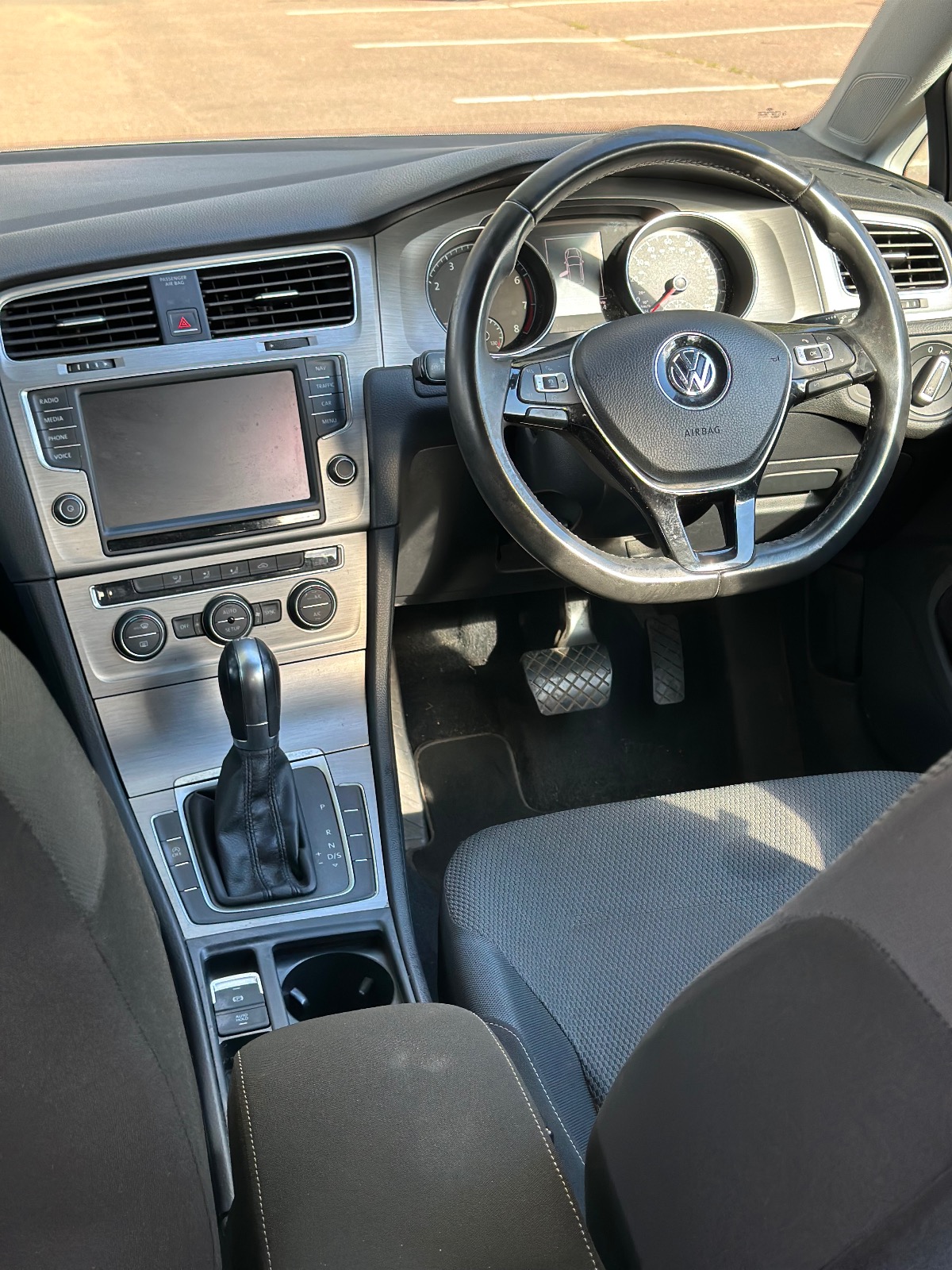 2014 Volkswagen Golf — image 19