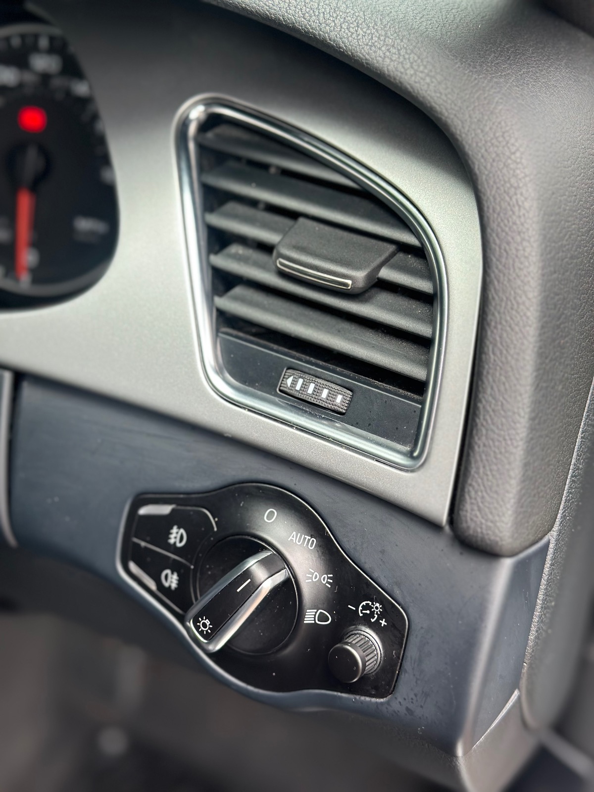 2010 Audi A4 S line — image 8