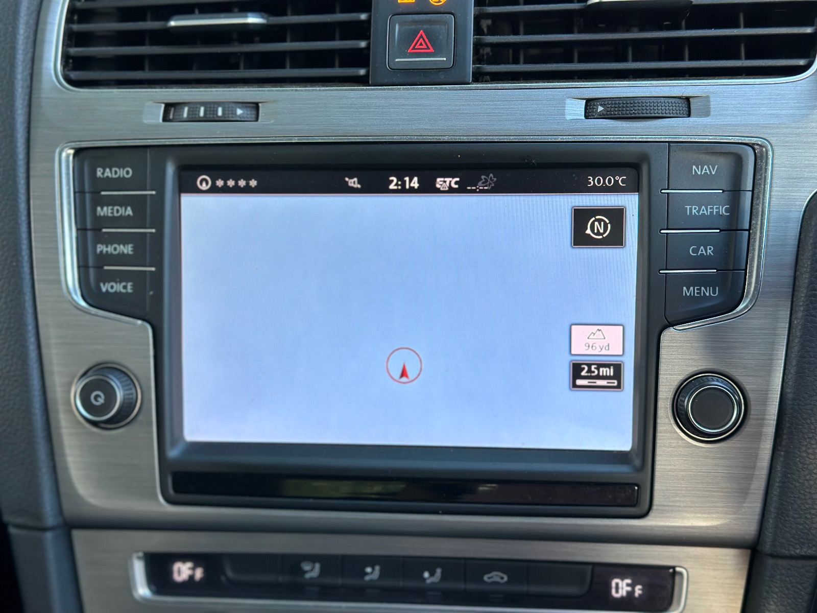 2014 Volkswagen Golf — image 17