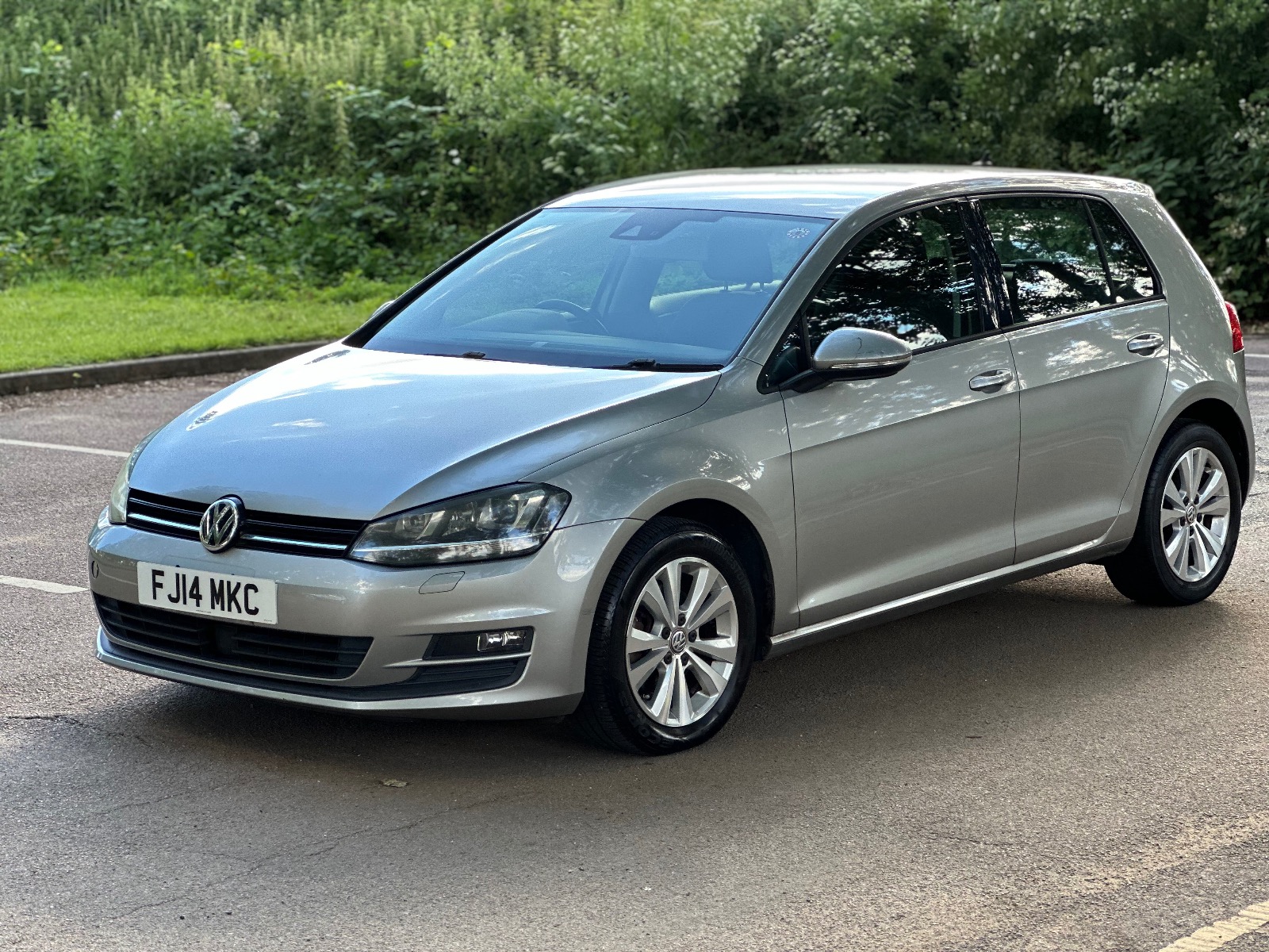2014 Volkswagen Golf — image 4