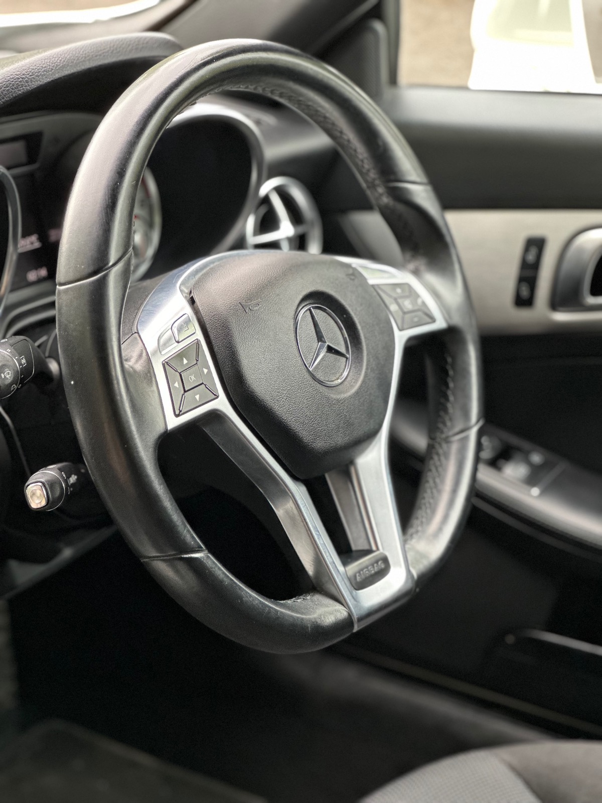2012 Mercedes SLK AMG — image 15