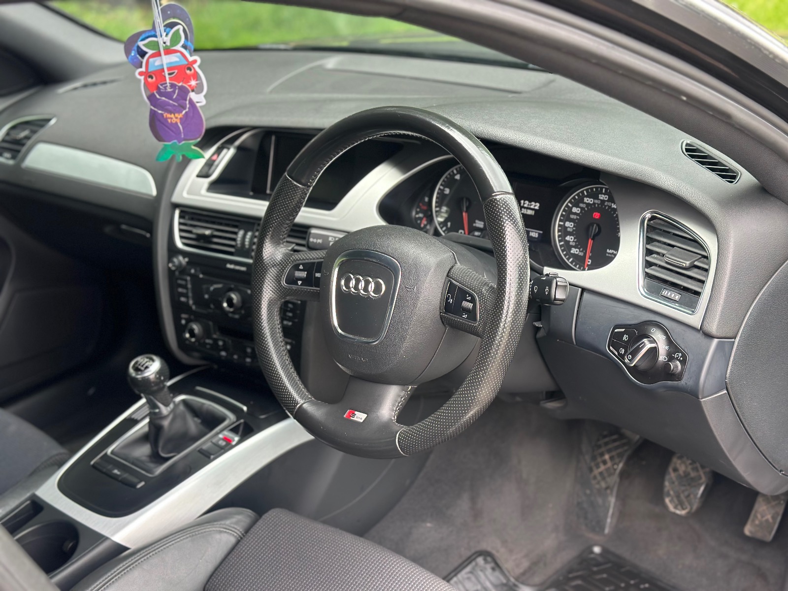 2010 Audi A4 S line — image 6